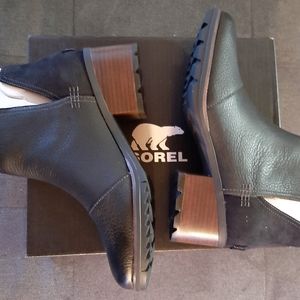 New Sorel booties size 10.5